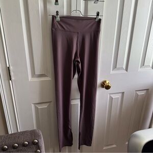old navy active brown flared ribbed leggings